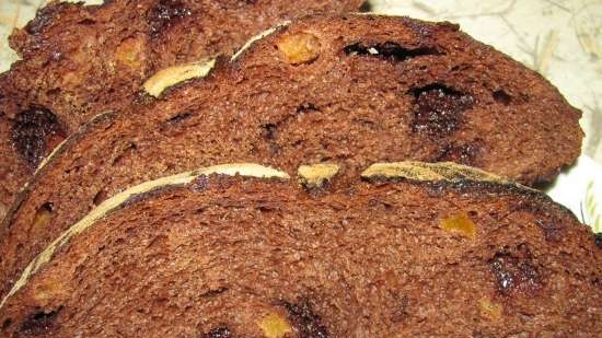 Pane al cioccolato a lievitazione naturale con albicocche secche