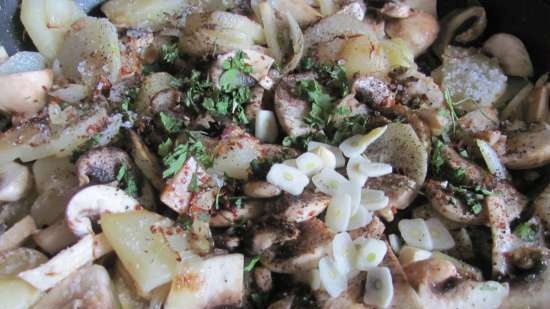 Casseruola di patate con funghi e tofu (magro)