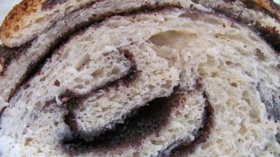 Lean braid with sourdough poppy seeds