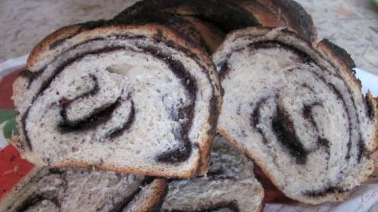 Lean braid with sourdough poppy seeds