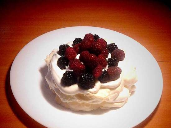 Dessert Pavlova