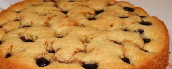 Pastel de cereza y mermelada