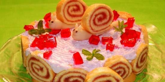 Happy Snails Cake