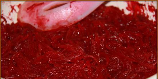 Borscht na may dugo ng beetroot Bull * (multicooker-pressure cooker na Brand 6051)