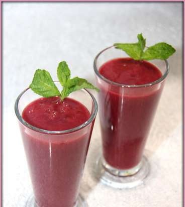 Smoothie LzheKrasavchik (fornello per zuppa e frullatore Vitek VT-2620)