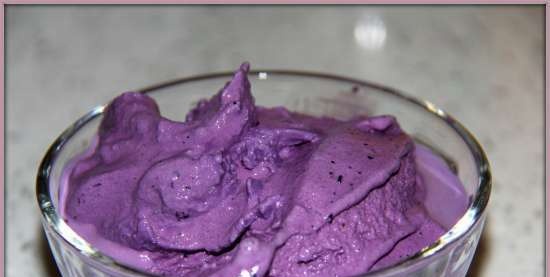 Blueberry ice cream Sineglazka (Brand 3812 ice cream maker)