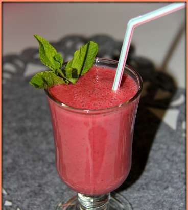 Smoothie Winter Cherry (batidora de sopa Vitek VT-2620)