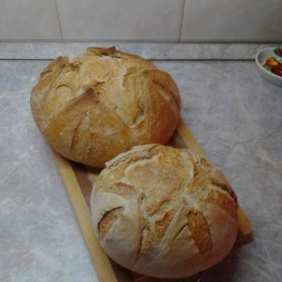 Pane di grano su pasta matura (autolievitazione)