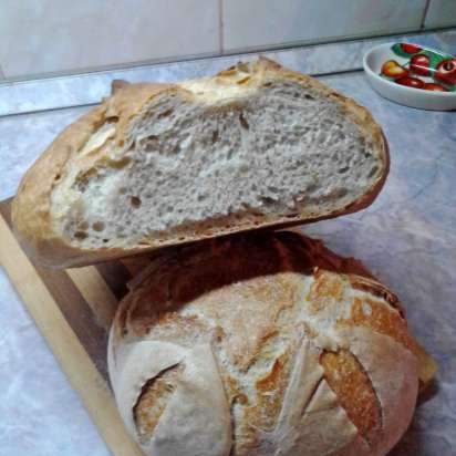 Pane di grano su pasta matura (autolievitazione)