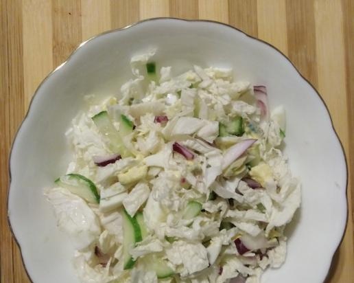 Snow White salad (may berdeng mga sibuyas)