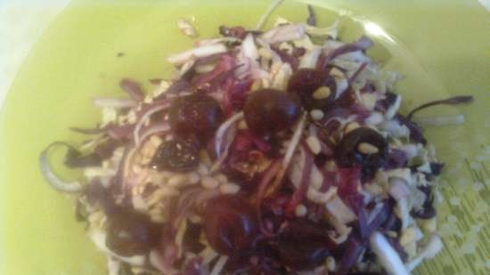 Salad of two types of cabbage with grilled onions and berry sauce on a bun made of aromatic herbs