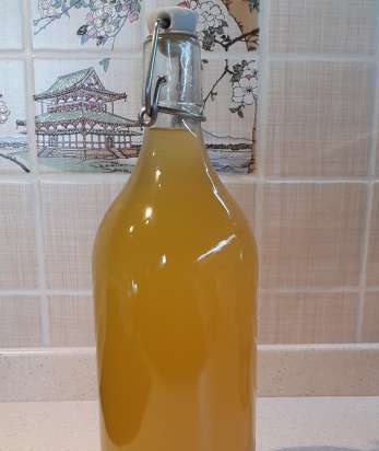 Likeur Limoncello, of Italiaanse mezim