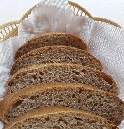 Pane con siero di latte e crusca (fermentazione a freddo)