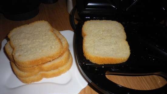 Panasonic SD-255. White toast bread