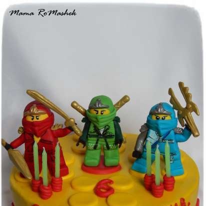 Cakes based on cartoons Transformers, Lego and other superheroes