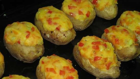 Potatoes baked with vegetables