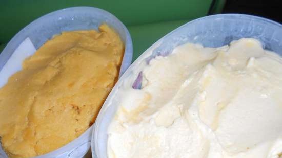 Gelato alla zucca e cachi e sorbetto Atmosfera natalizia all'arancia