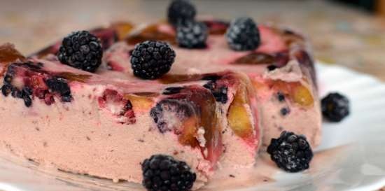 Plum and blackberry ice cream with pieces of berries