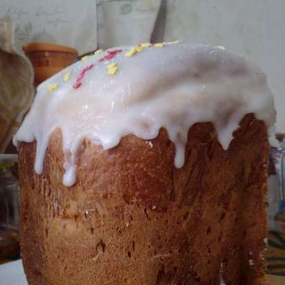 Kulich en una pa