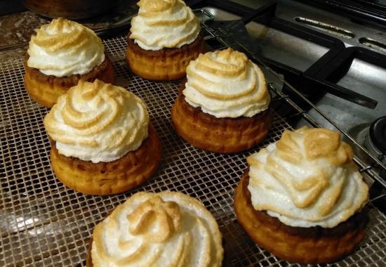 Rotoli di wafer con crema