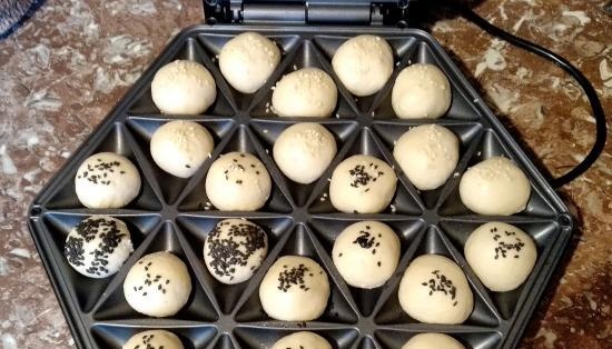 Pane con fiocchi di patate secche e brodo di patate (macchina Samboussa)