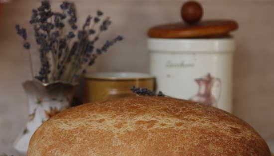 Pan con lavanda y miel de alforfón