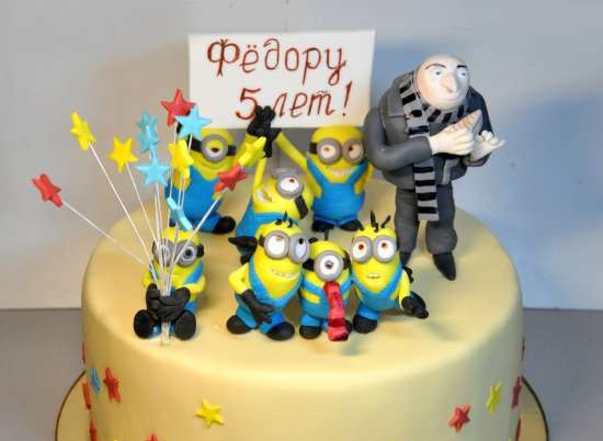 Despicable Me Cakes