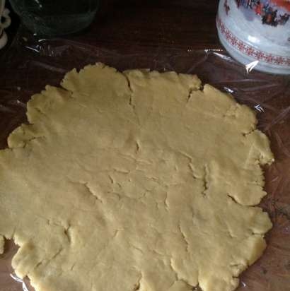 Tarta de manzana con relleno de crema agria