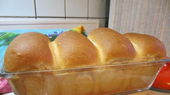 Tang-jong milk bread