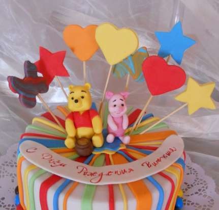 Torte basate sul cartone animato Winnie the Pooh e tutto, tutto, tutto