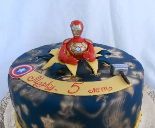 Cakes based on cartoons Transformers, Lego and other superheroes