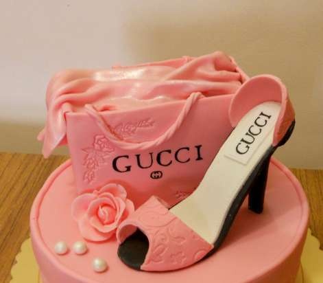 Cakes with shoes