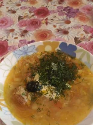 Sopa de repollo con fritura secreta (receta de nuestra familia)