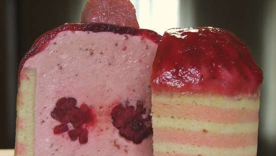 Cakes Raspberry Bavarois (Raspberry Bavarois)