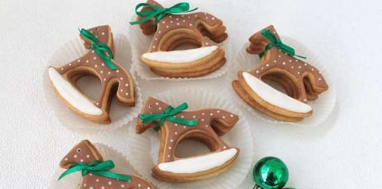 Decoramos galletas de jengibre, galletas