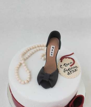 Cakes with shoes