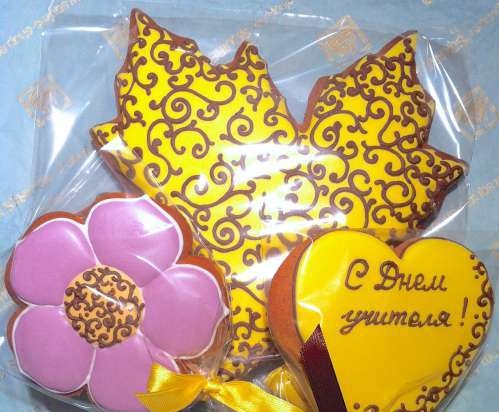 Decoramos galletas de jengibre, galletas