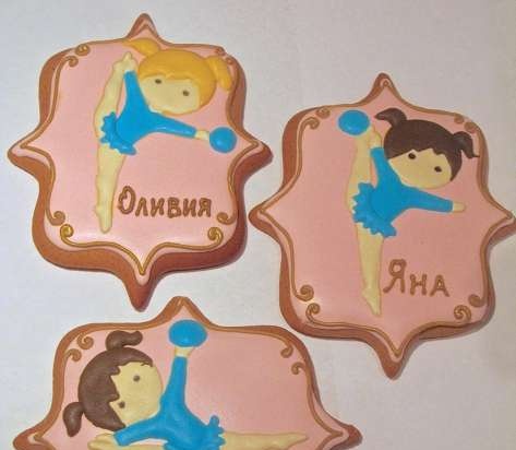 Decoramos galletas de jengibre, galletas