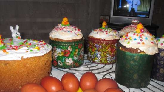 Easter cake in a slow cooker