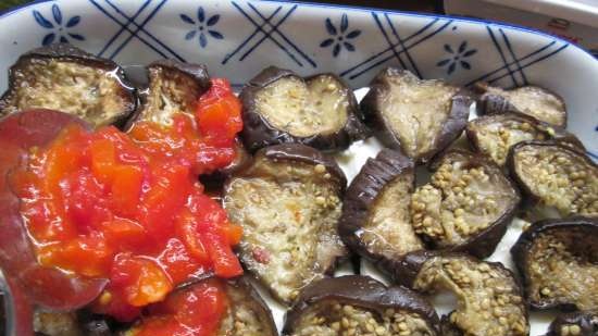 Aubergine bakt med tomater og feta