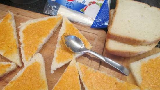 Panini con mozzarella per colazione