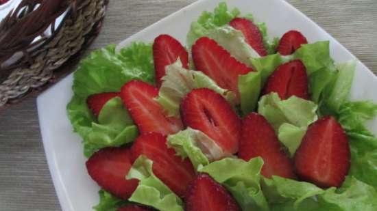 Postre de fresa y amapola