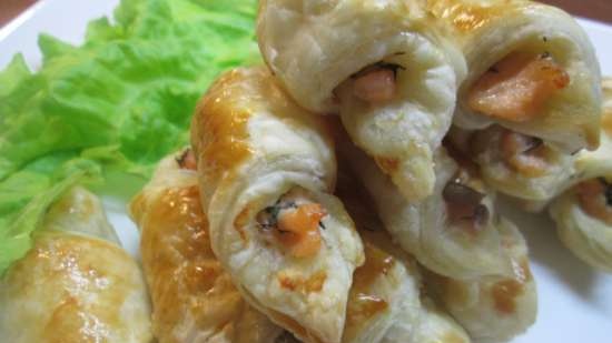 Croissant snack con salmone