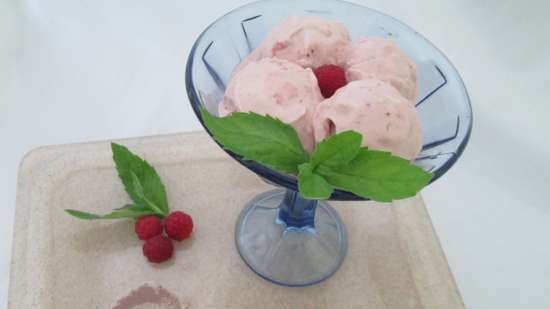 Ginger-raspberry sorbet at ice cream