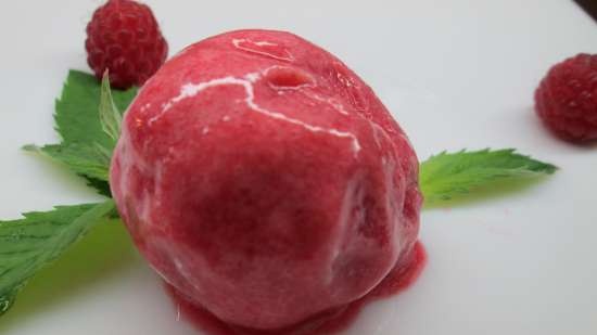 Ginger-raspberry sorbet at ice cream