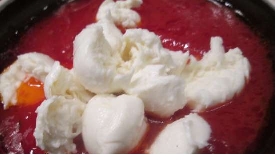 Dip de mozzarella en salsa marinara