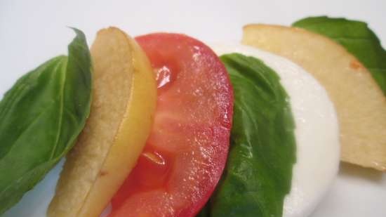 Caprese con mele cotogne al forno in russo