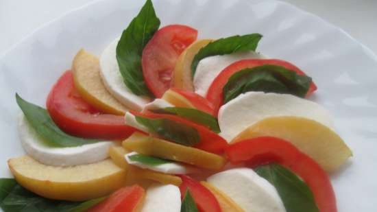 Caprese a la rusa con membrillo al horno