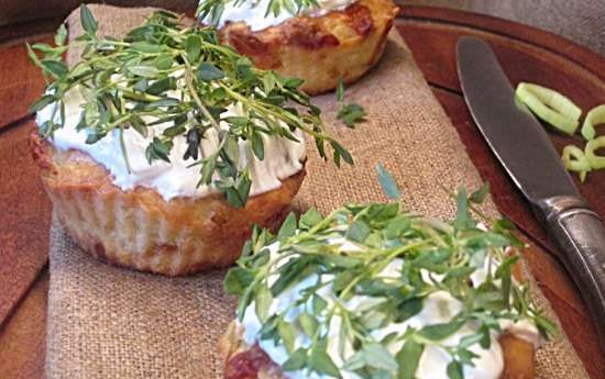 Muffins con calabacín y queso feta para picar