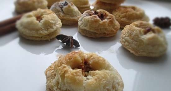 Puff pastry oriental cookies